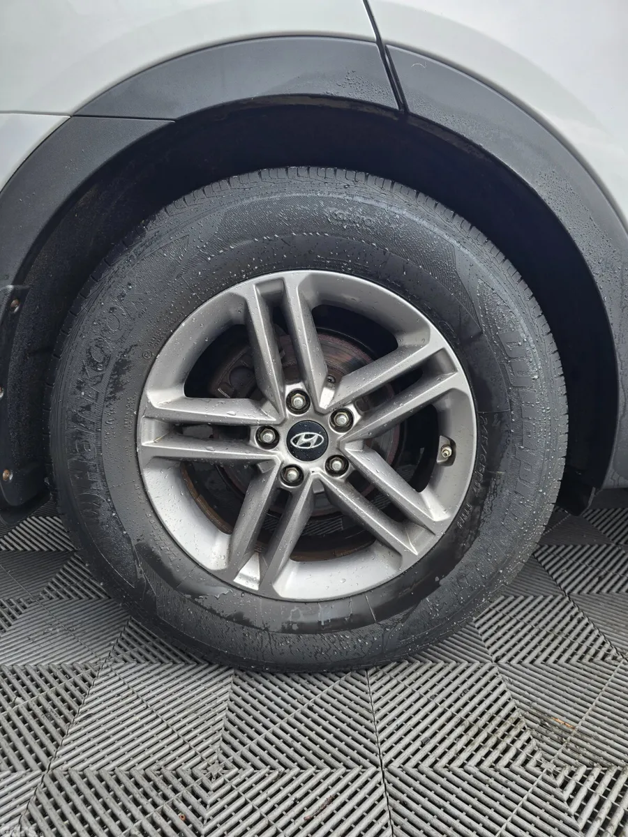 Hyundai Santa Fe SUV, Diesel, 2016, Silver