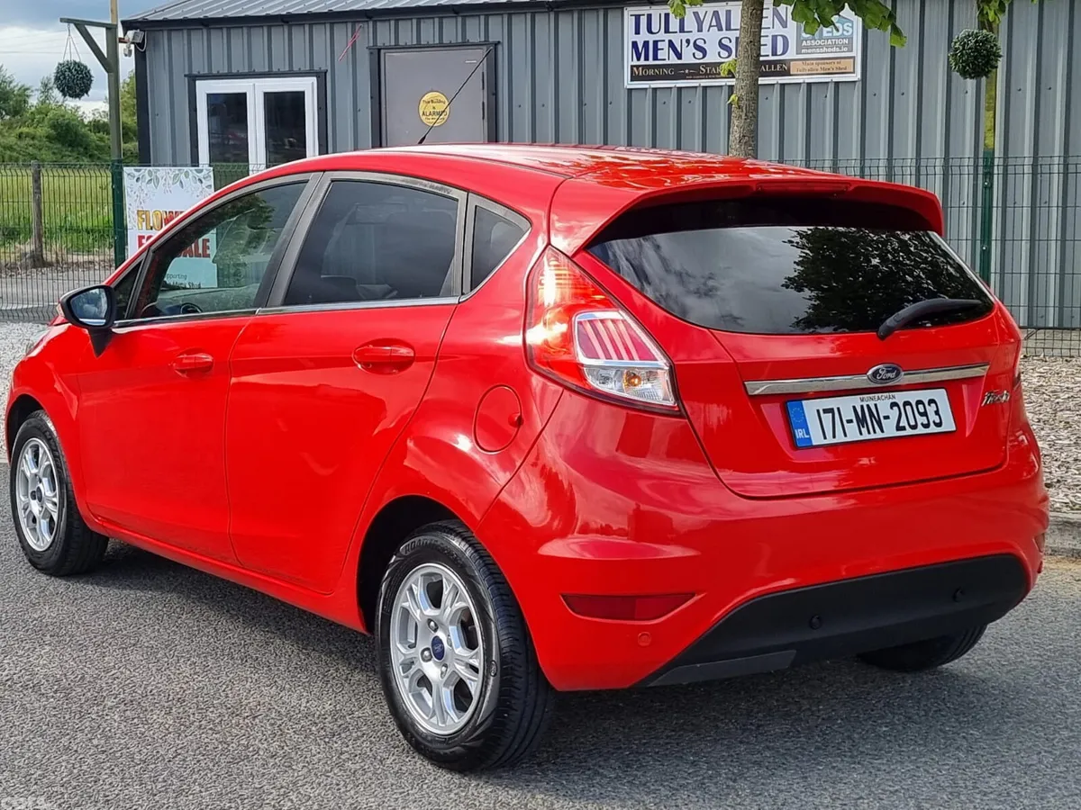 Ford Fiesta Hatchback, Diesel, 2017, Red