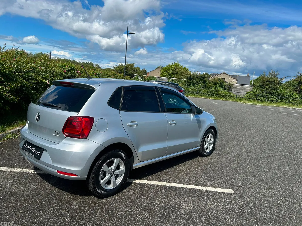Volkswagen Polo Hatchback, Petrol, 2015, Silver