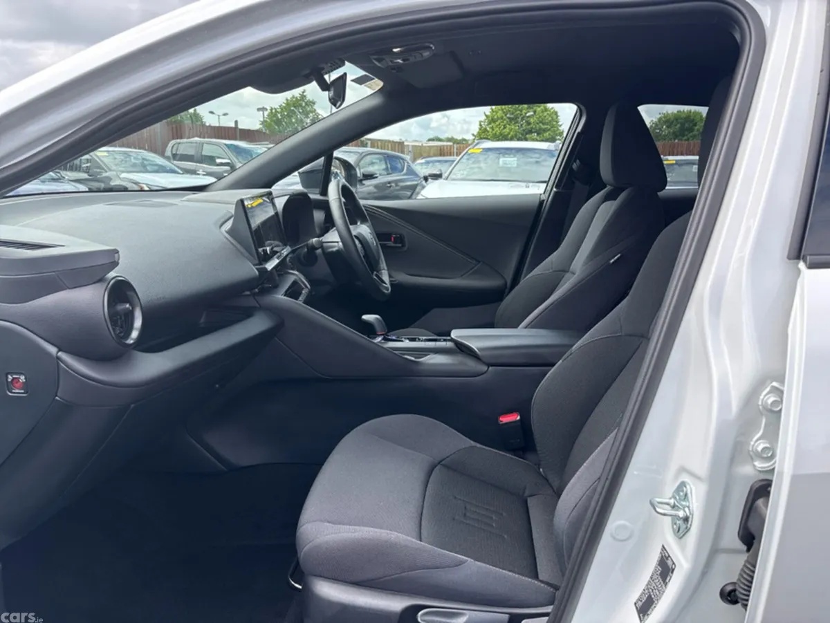 Toyota C-HR Hatchback, Petrol Plug-in Hybrid, 2025, White