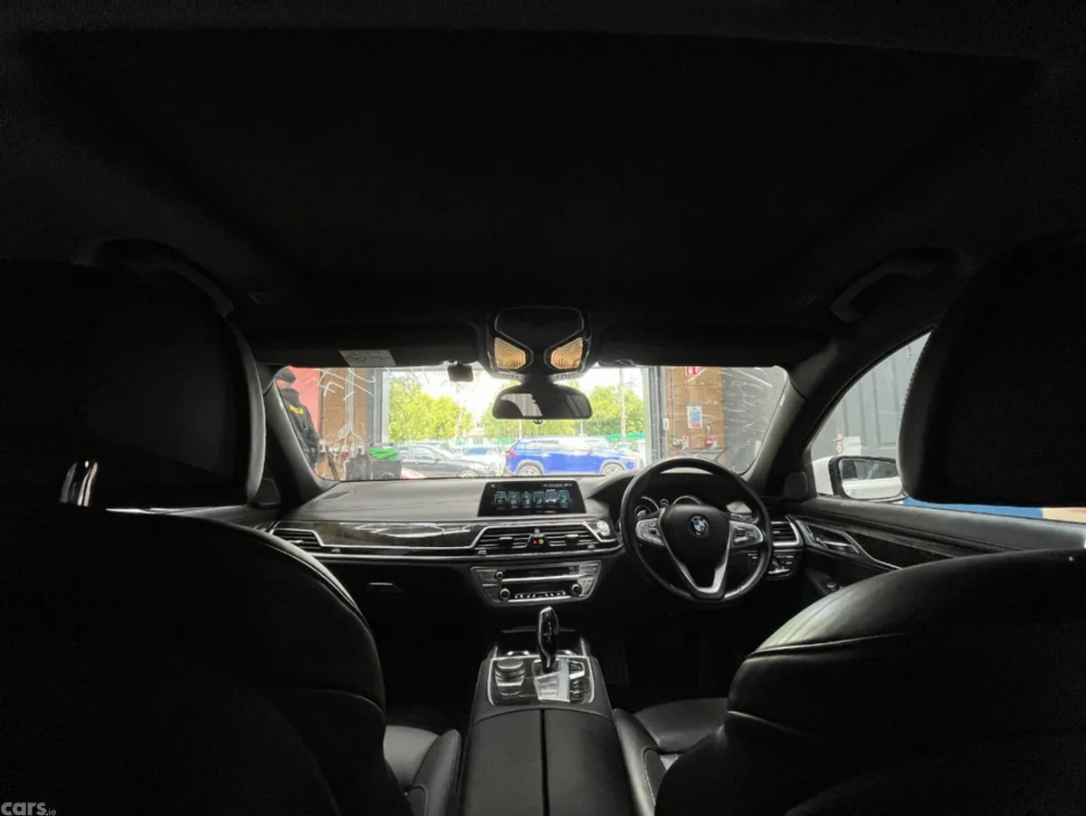 BMW 7-Series Saloon, Petrol Plug-in Hybrid, 2017, White