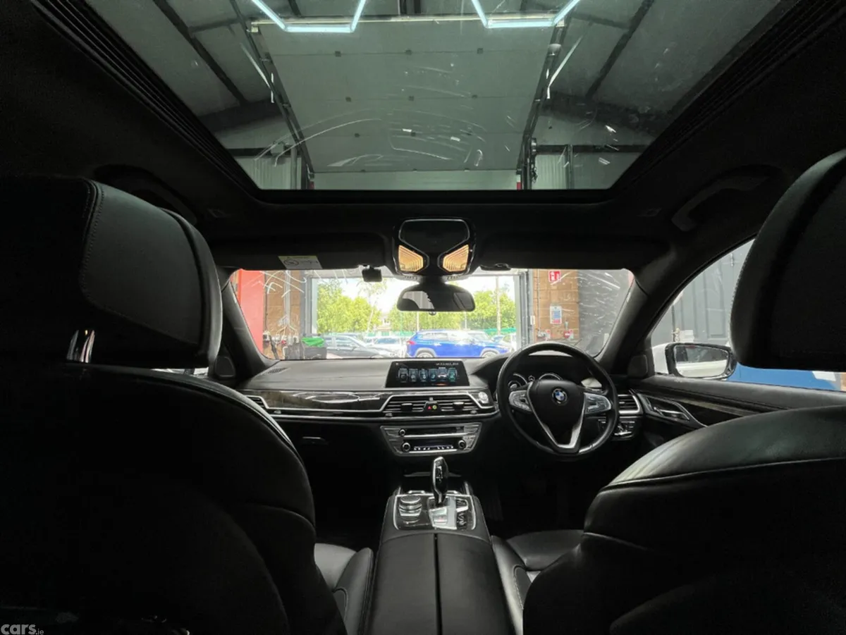 BMW 7-Series Saloon, Petrol Plug-in Hybrid, 2017, White