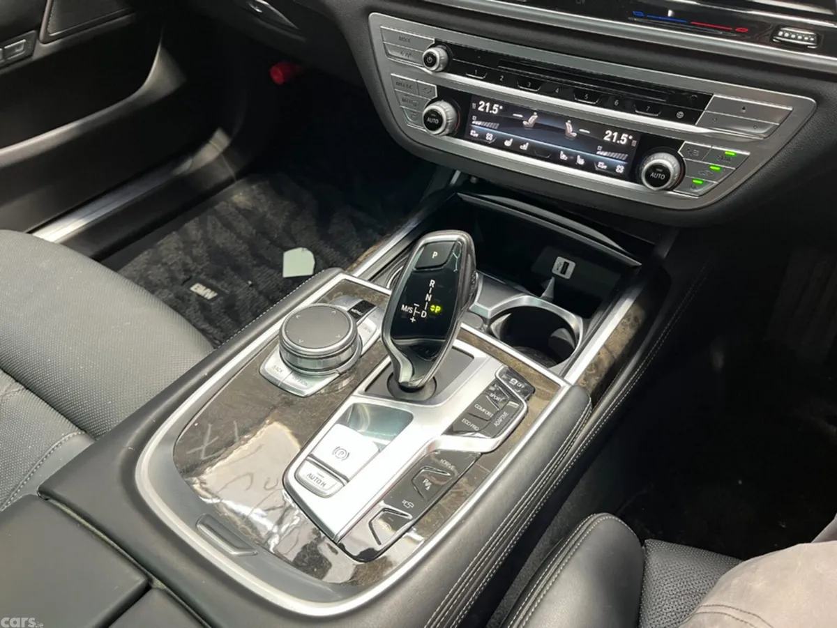 BMW 7-Series Saloon, Petrol Plug-in Hybrid, 2017, White