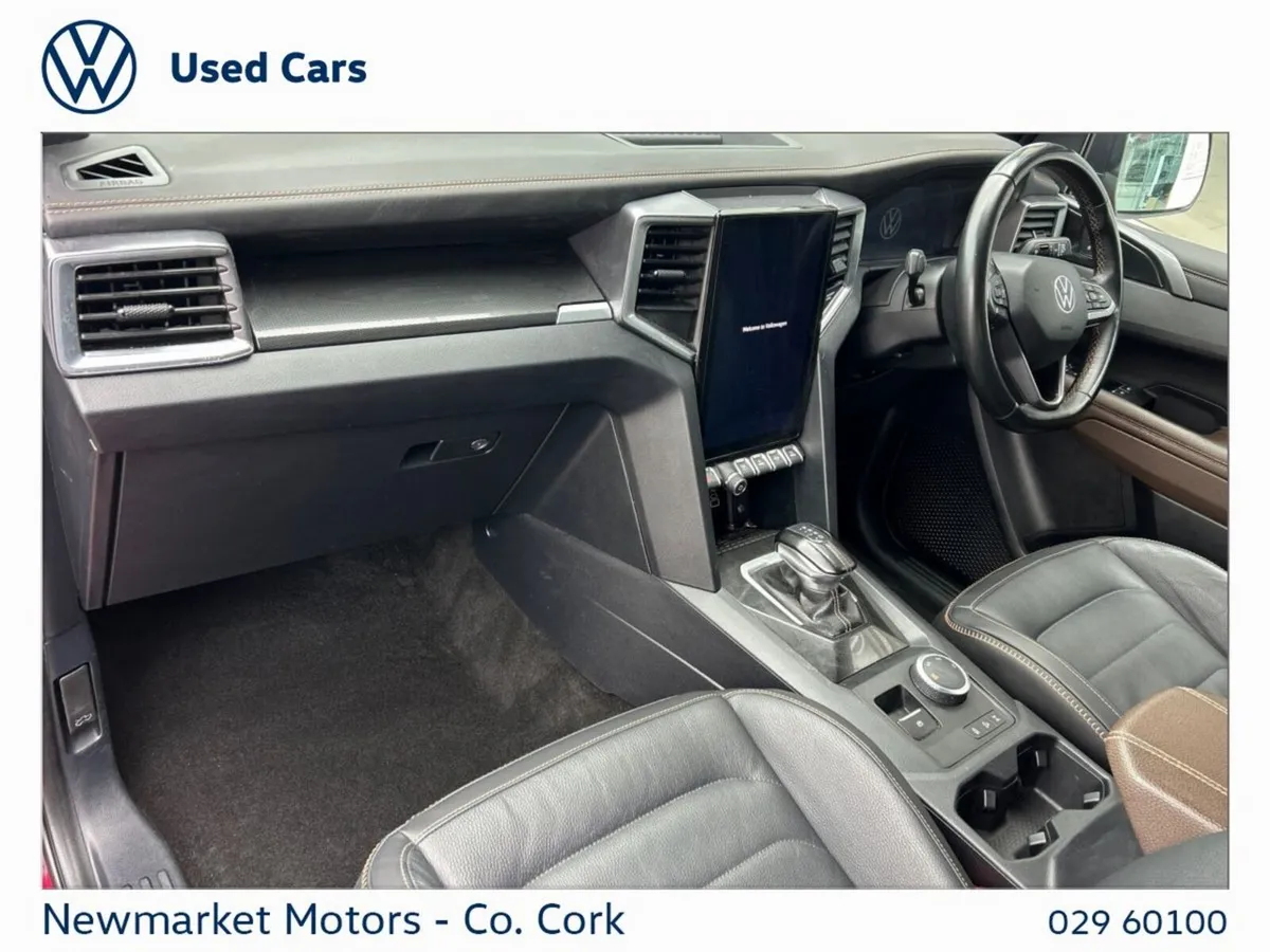 Volkswagen Amarok MPV, Diesel, 2025, Red