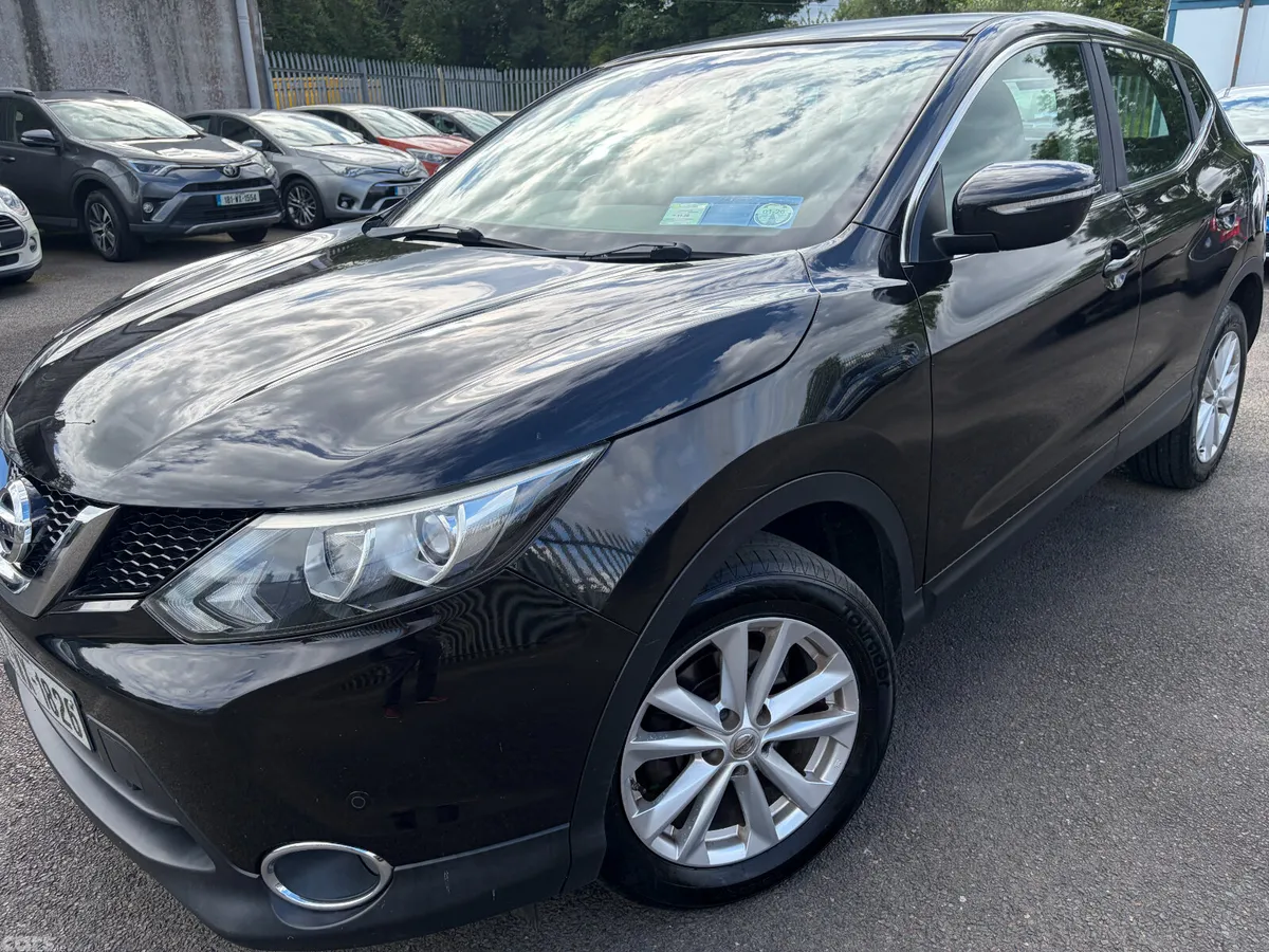 Nissan Qashqai Hatchback, Petrol, 2014, Black
