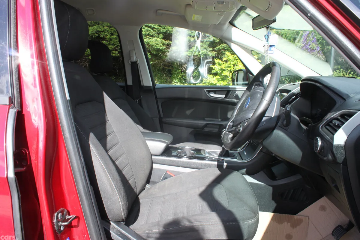 Ford Galaxy MPV, Diesel, 2017, Red