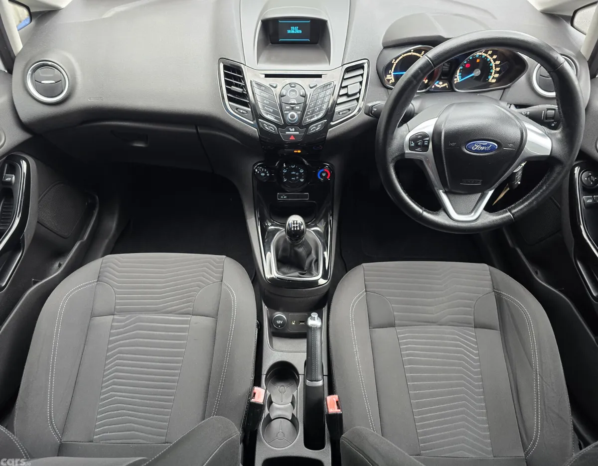 Ford Fiesta Hatchback, Petrol, 2015, White