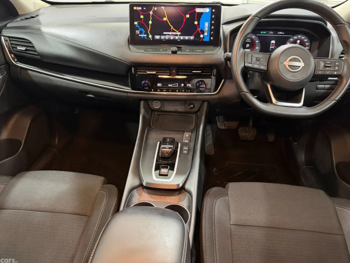 Nissan Qashqai SUV, Petrol Hybrid, 2023, Silver