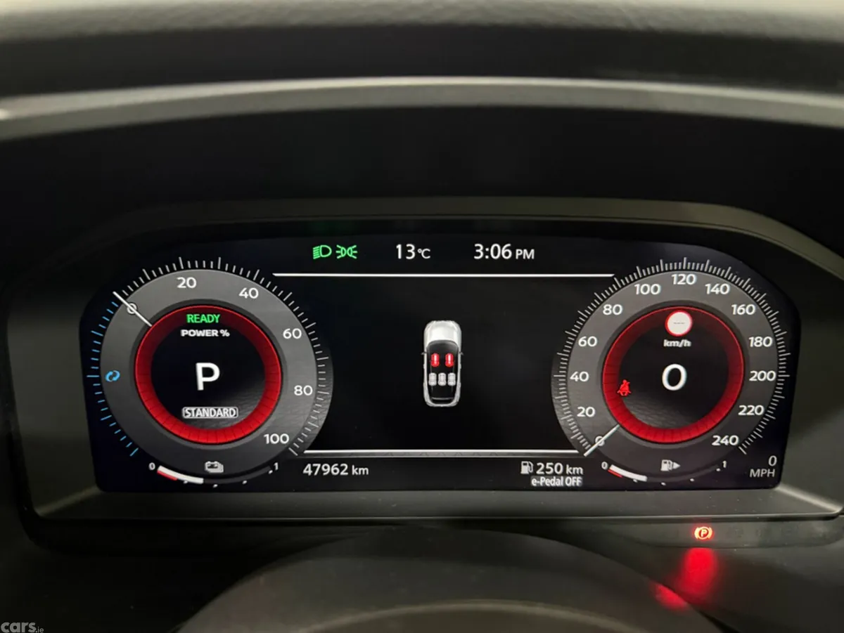 Nissan Qashqai SUV, Petrol Hybrid, 2023, Silver