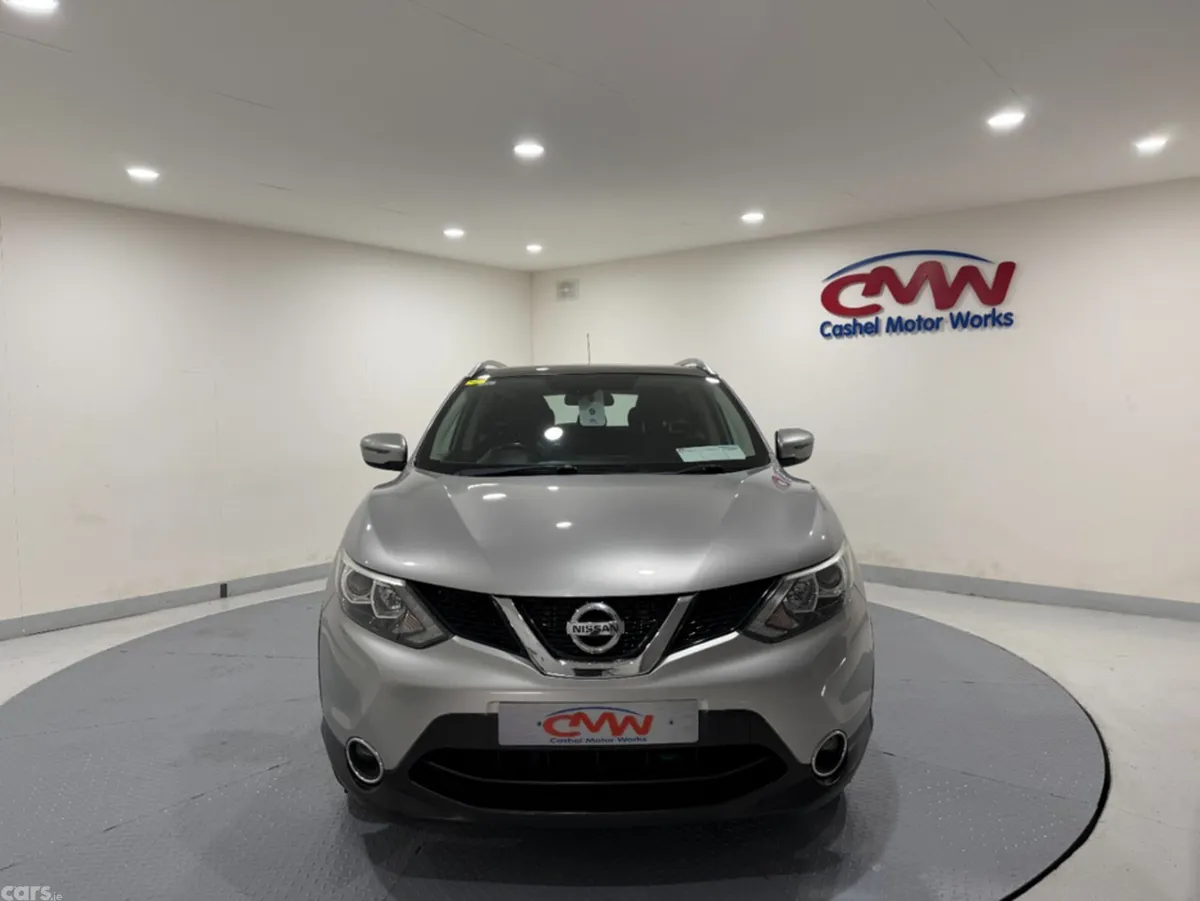 Nissan Qashqai SUV, Diesel, 2017, Grey