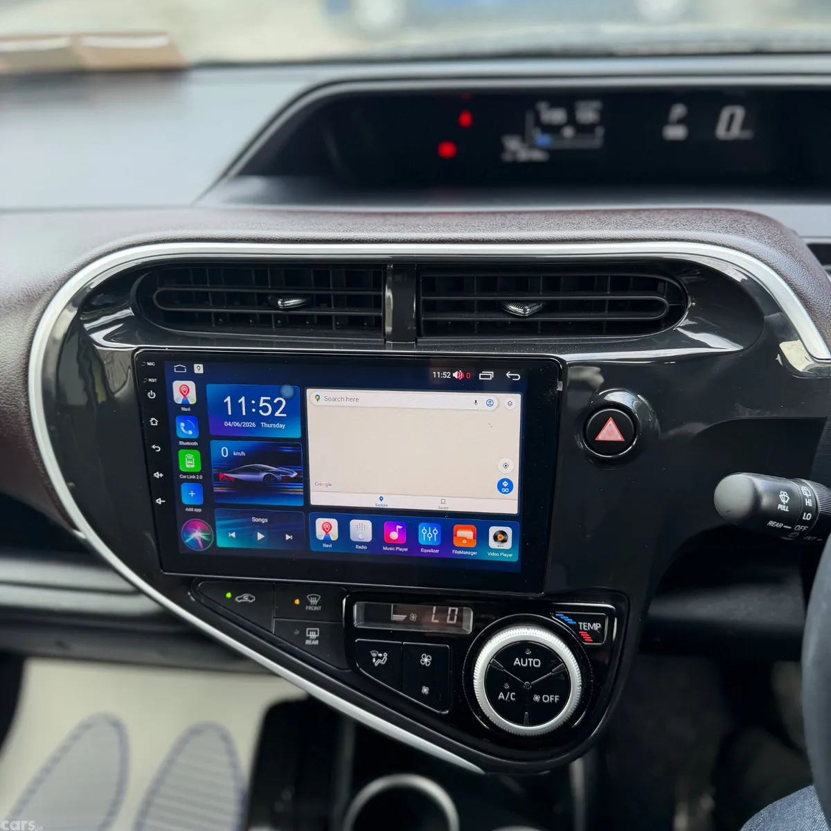 Toyota Aqua Hatchback, Petrol Hybrid, 2017, Green