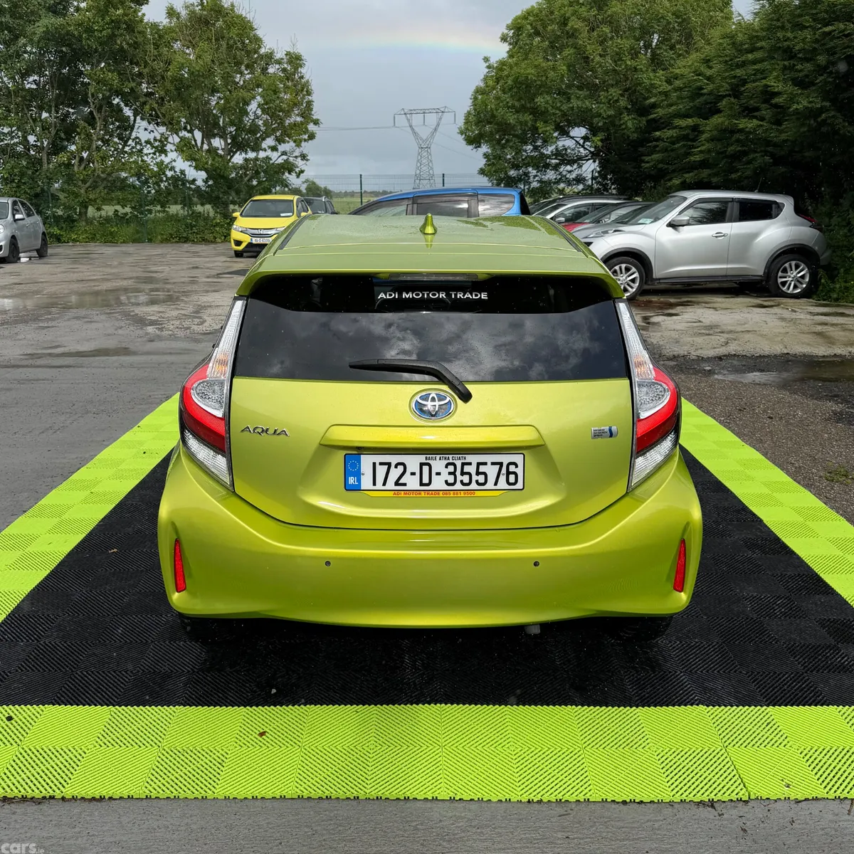 Toyota Aqua Hatchback, Petrol Hybrid, 2017, Green