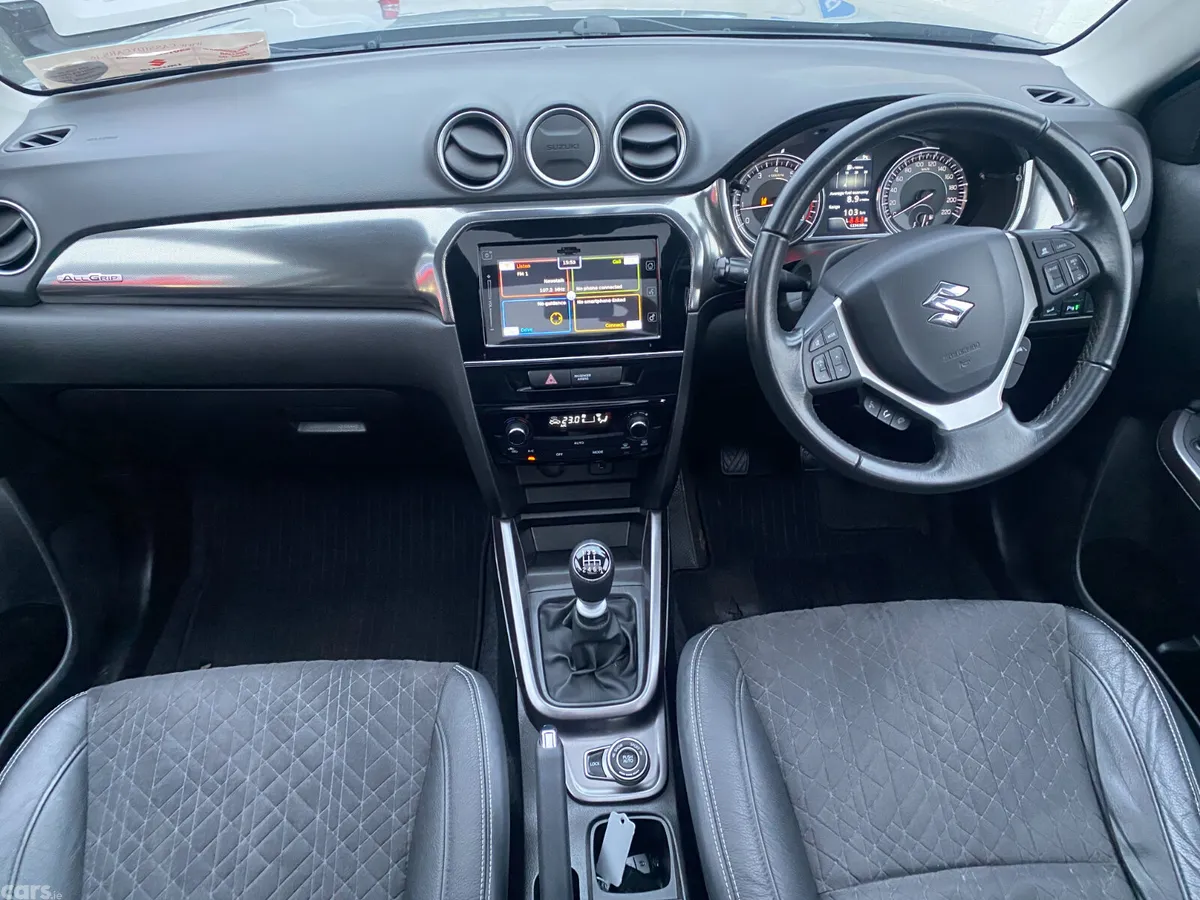 Suzuki Vitara SUV, Petrol, 2023, Grey