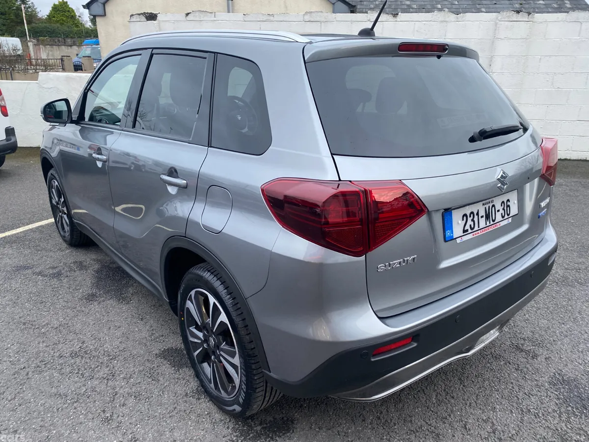 Suzuki Vitara SUV, Petrol, 2023, Grey