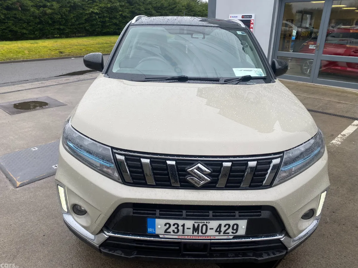 Suzuki Vitara SUV, Petrol, 2023, White