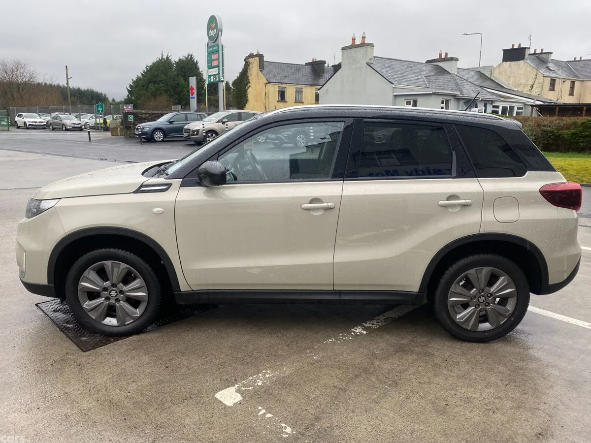 Suzuki Vitara SUV, Petrol, 2023, White