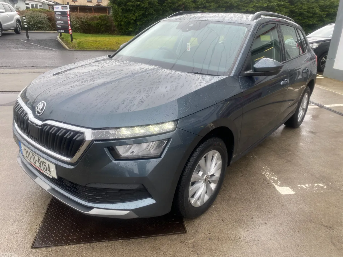 Skoda Kamiq Hatchback, Petrol, 2021, Grey