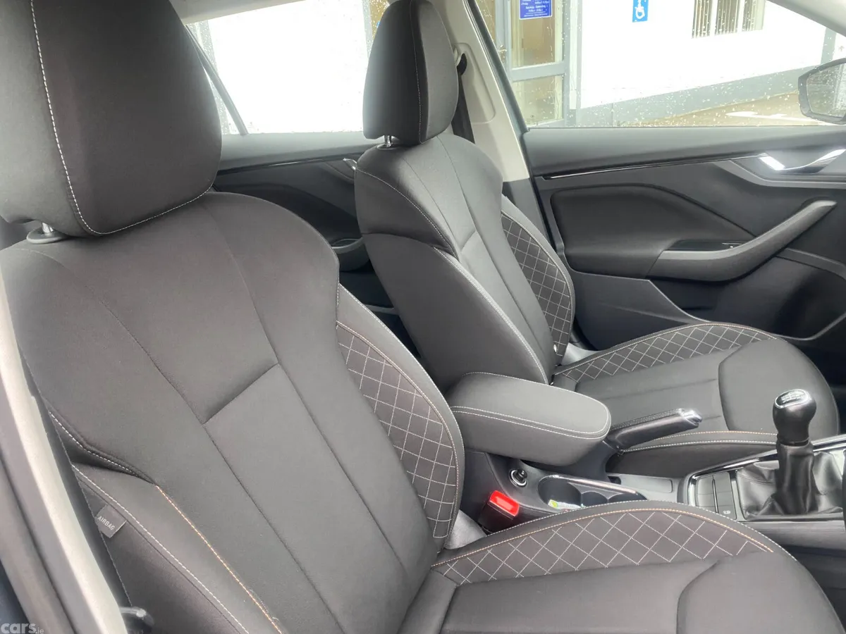 Skoda Kamiq Hatchback, Petrol, 2021, Grey