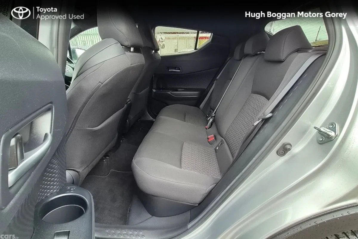 Toyota C-HR SUV, Petrol Hybrid, 2023, Grey
