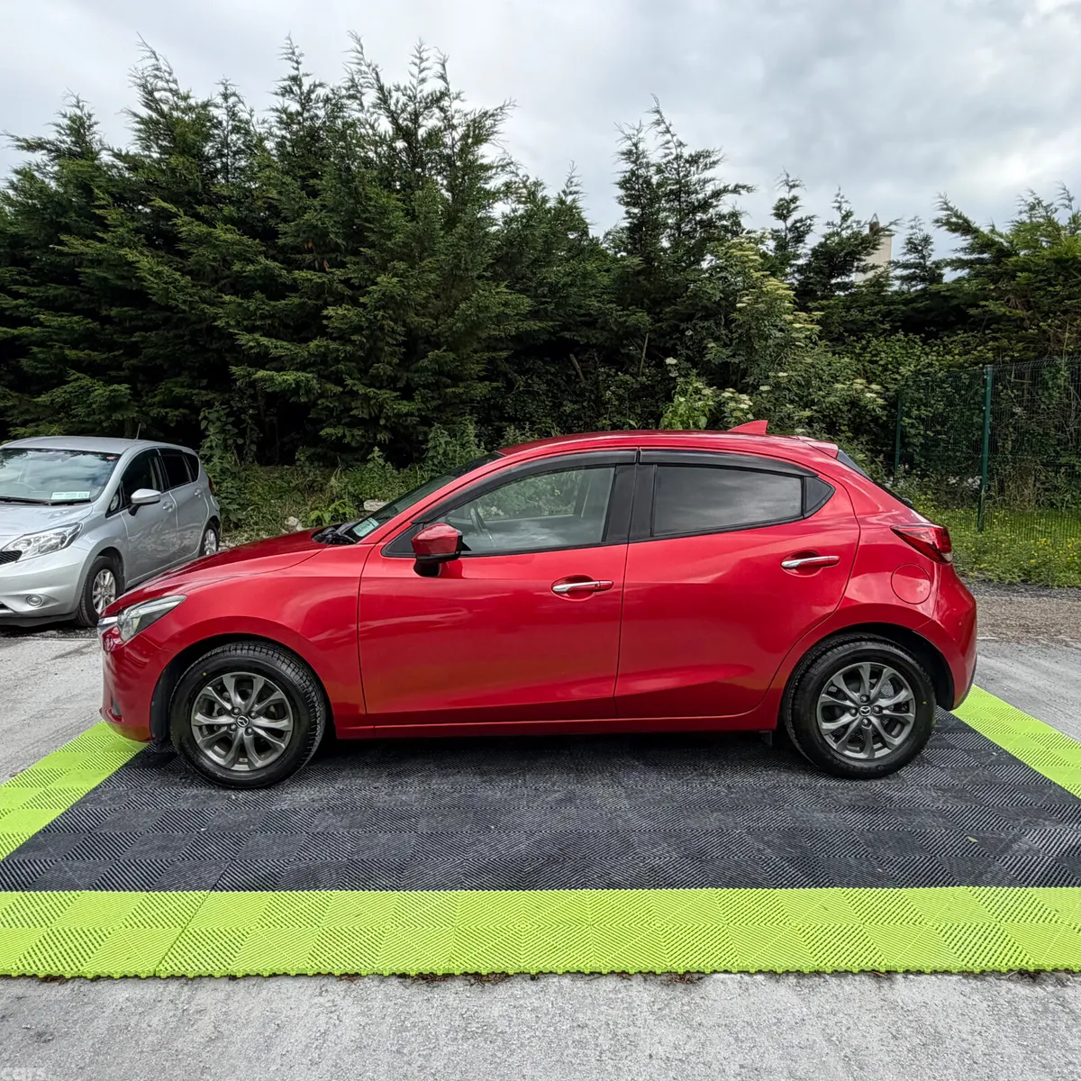 Mazda Demio Hatchback, Petrol, 2017, Red