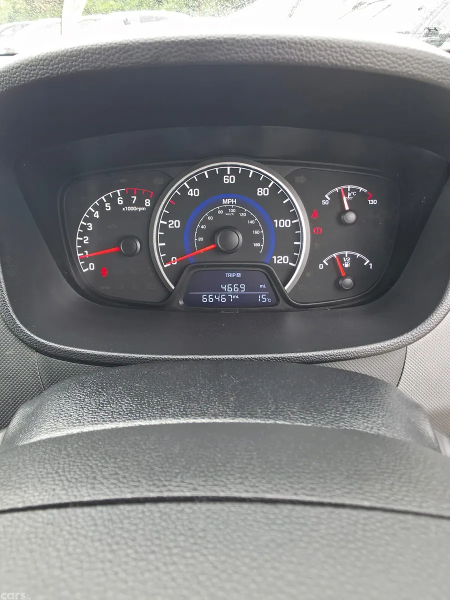 Hyundai i10 Hatchback, Petrol, 2019, White