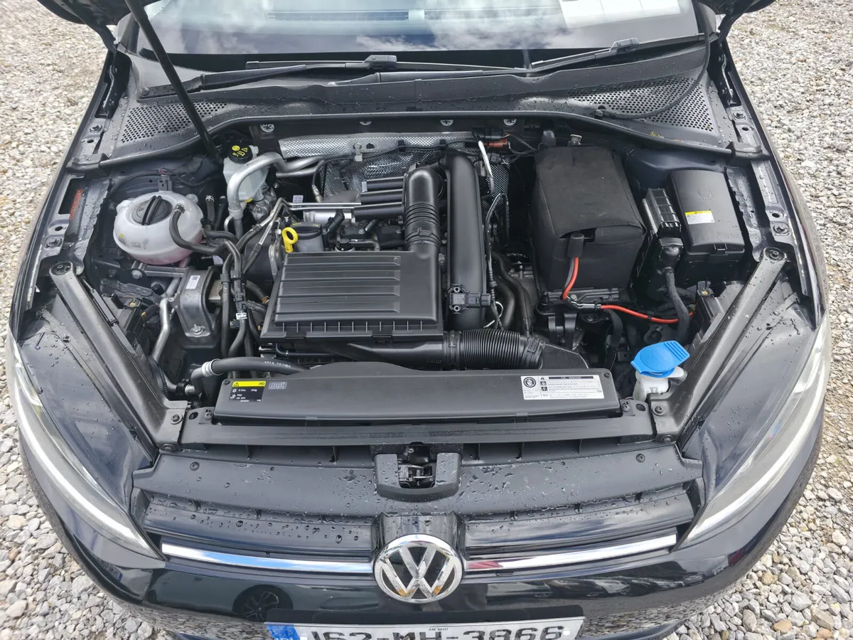 Volkswagen Golf Estate, Petrol, 2016, Black