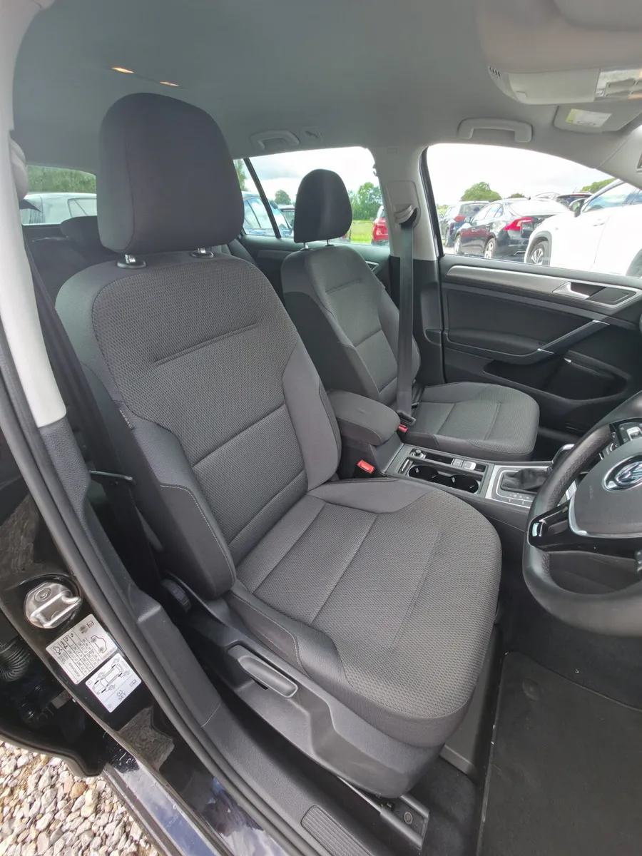 Volkswagen Golf Estate, Petrol, 2016, Black