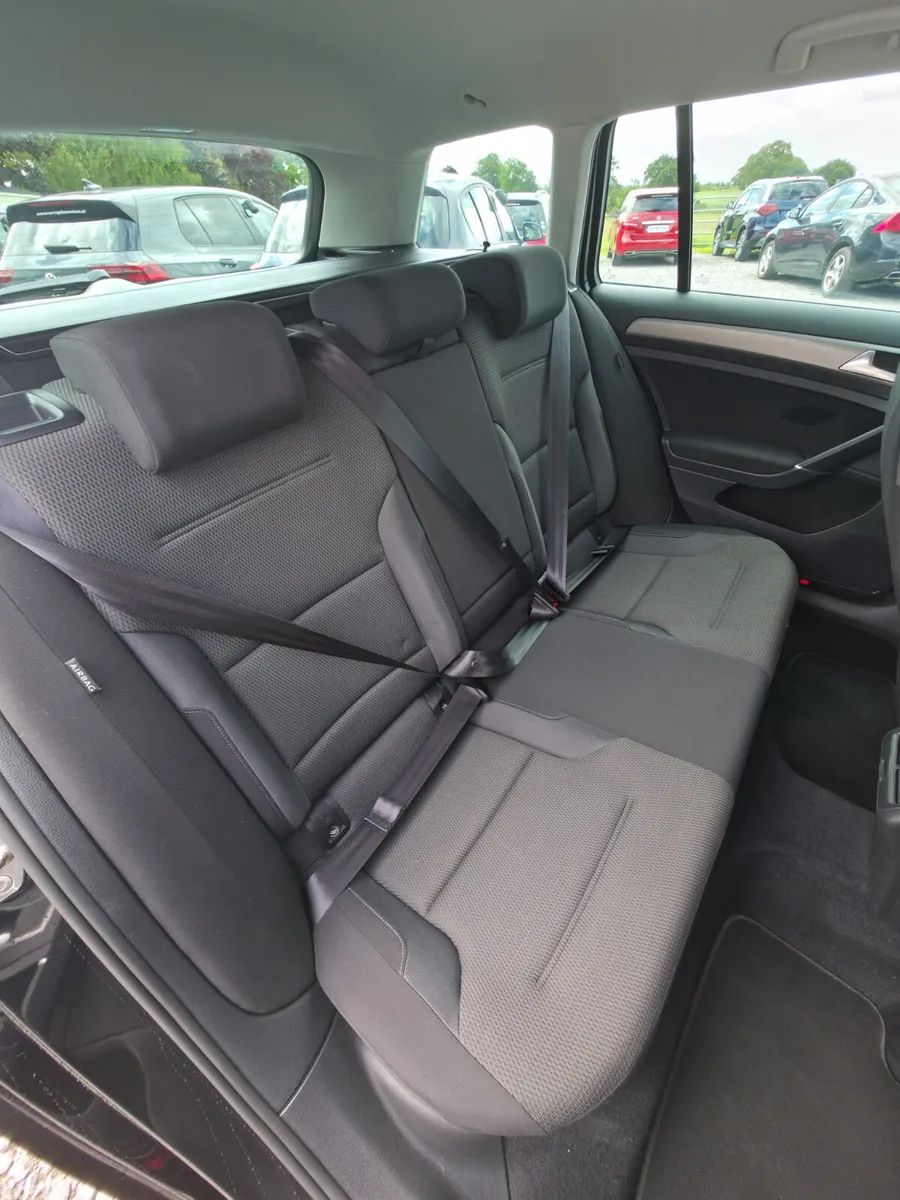 Volkswagen Golf Estate, Petrol, 2016, Black