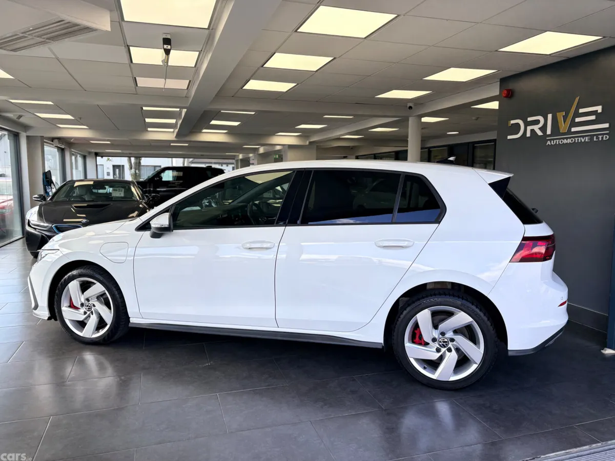 Volkswagen Golf Hatchback, Petrol Hybrid, 2021, White