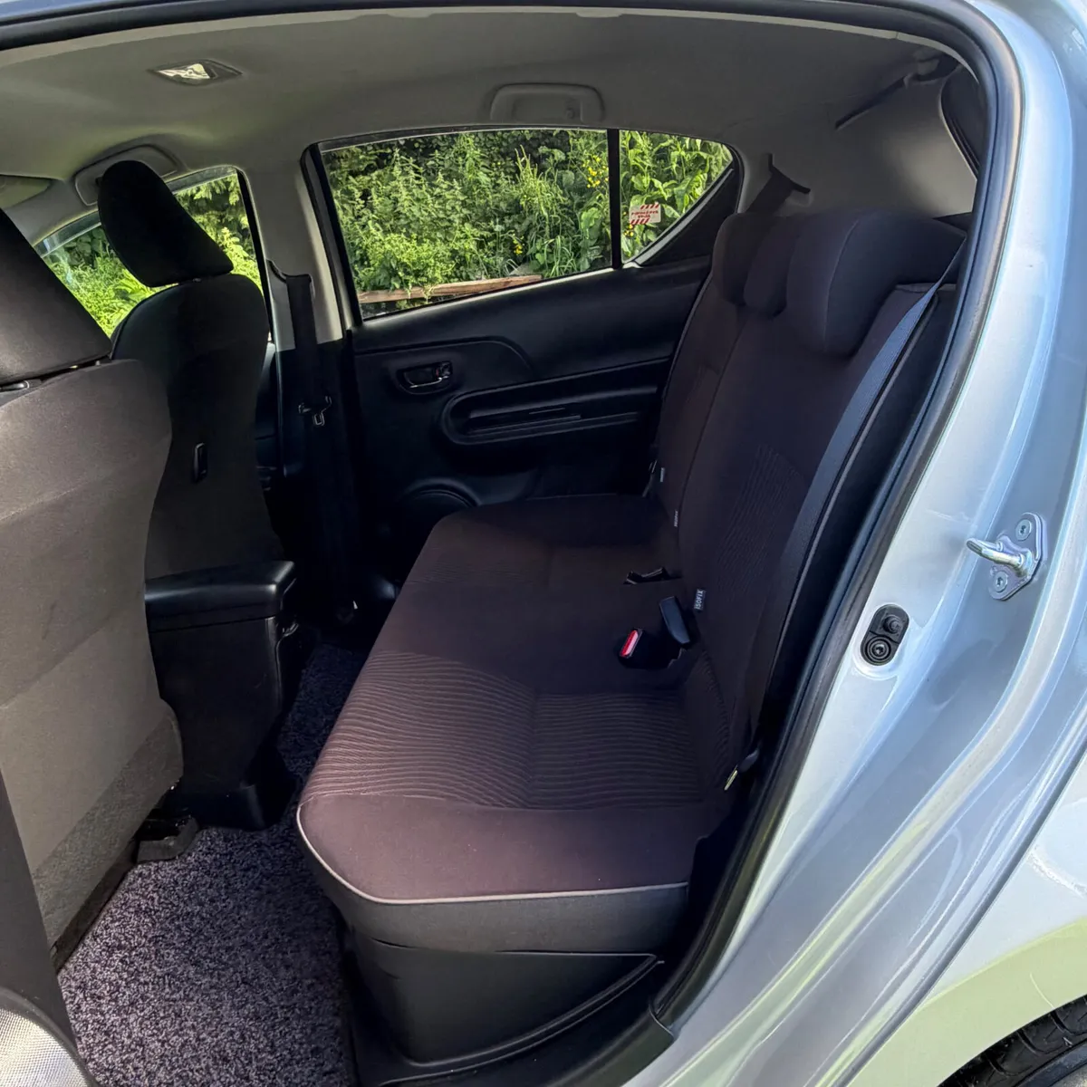 Toyota Aqua Hatchback, Petrol Hybrid, 2017, Silver