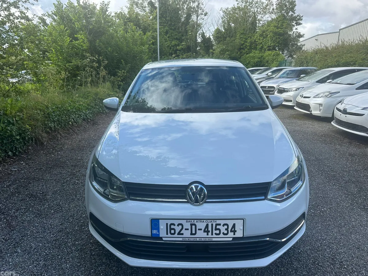 Volkswagen Polo Hatchback, Petrol, 2016, White