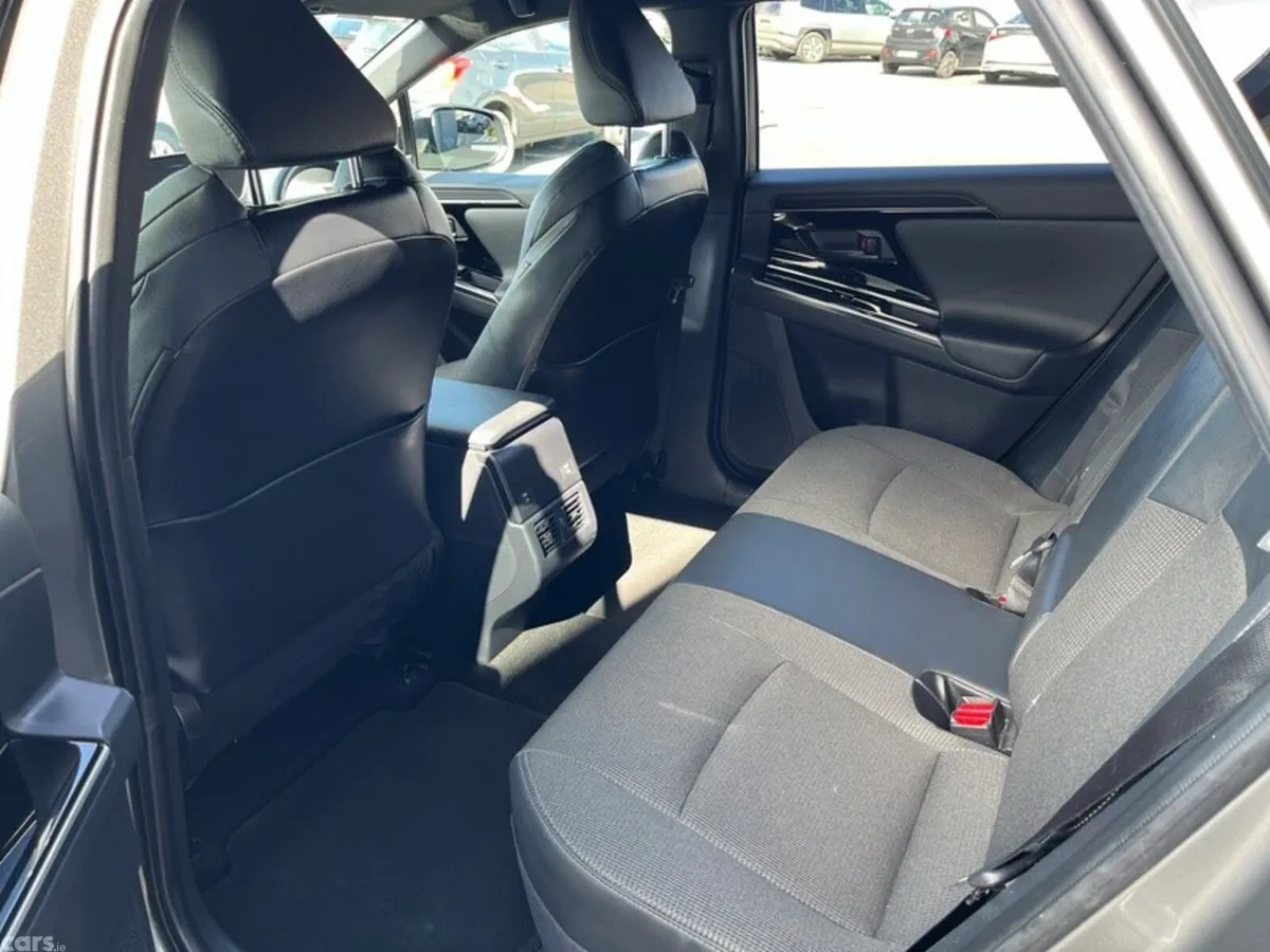 Toyota bZ4X Estate, Electric, 2023, Silver