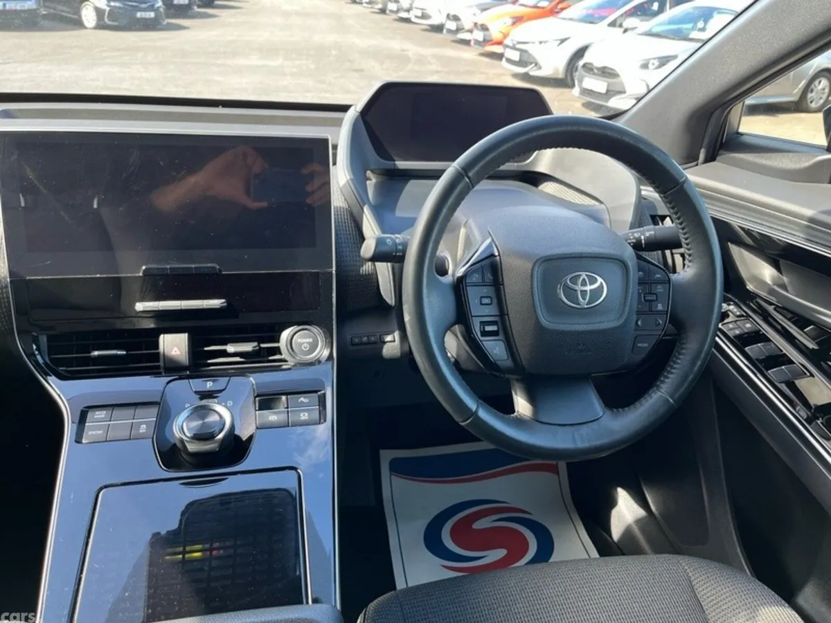Toyota bZ4X Estate, Electric, 2023, Silver