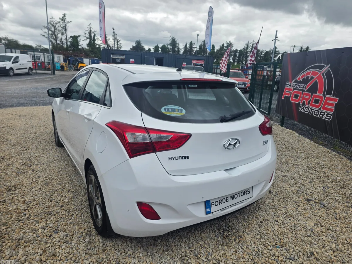 Hyundai i30 Hatchback, Diesel, 2016, White