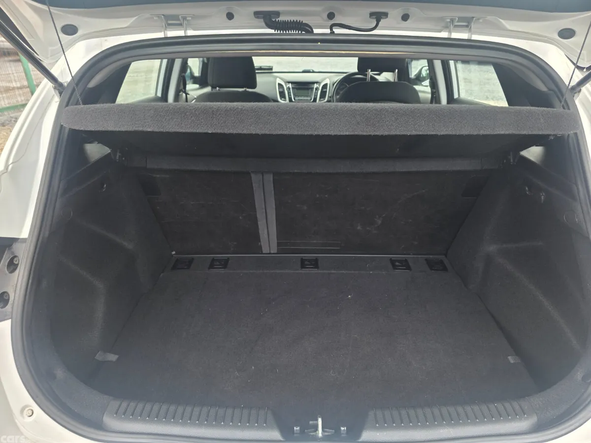 Hyundai i30 Hatchback, Diesel, 2016, White