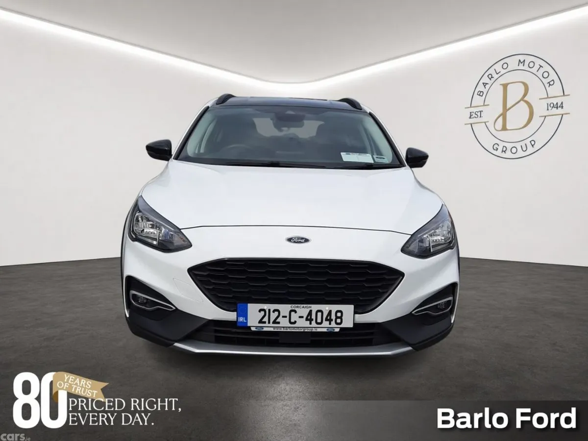 Ford Focus Hatchback, Petrol, 2021, White