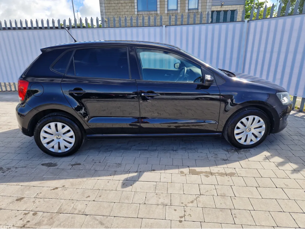 Volkswagen Polo Hatchback, Petrol, 2013, Black