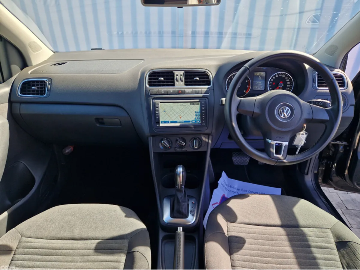 Volkswagen Polo Hatchback, Petrol, 2013, Black