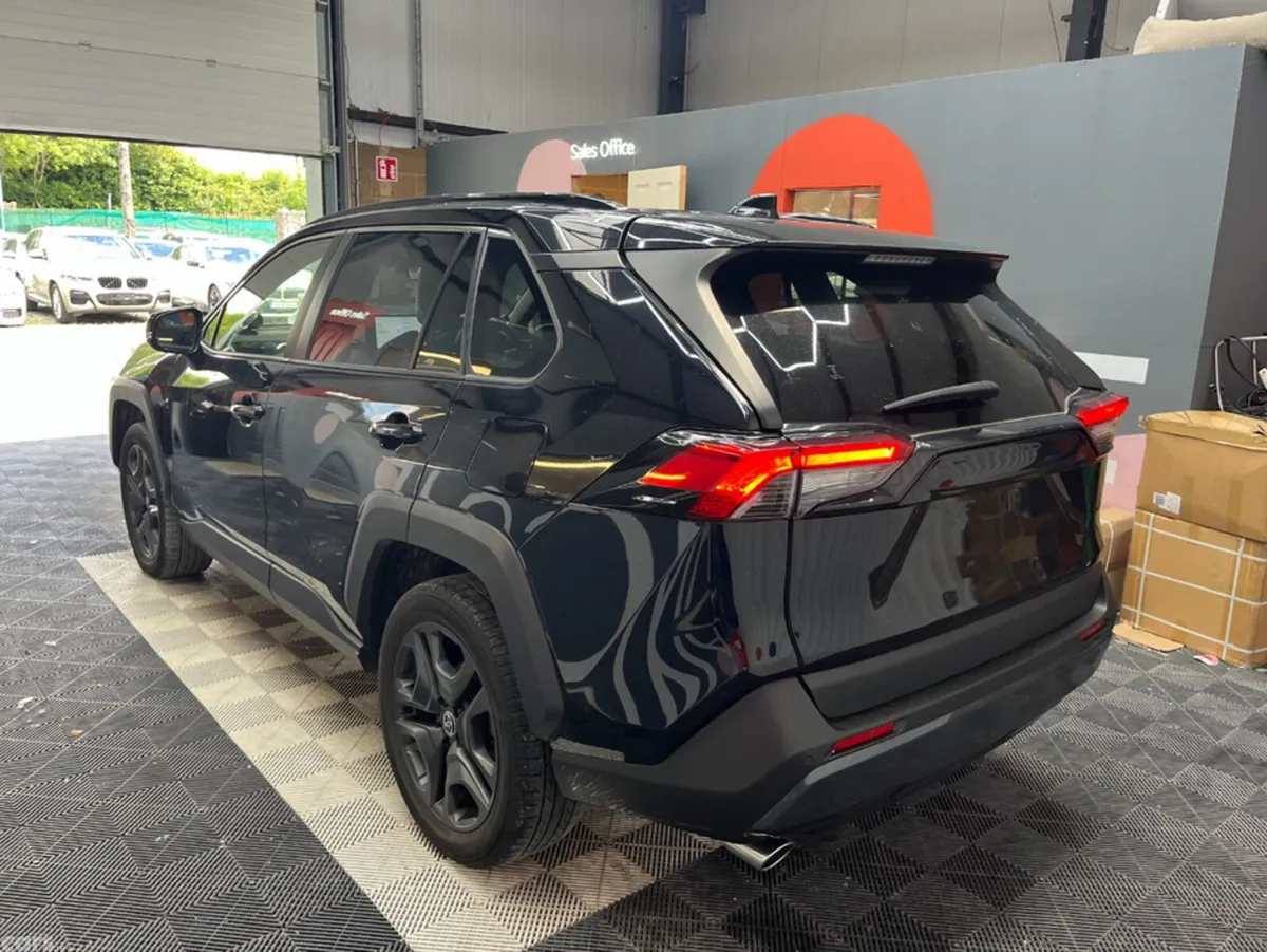 Toyota RAV4 SUV, Petrol Hybrid, 2023, Black