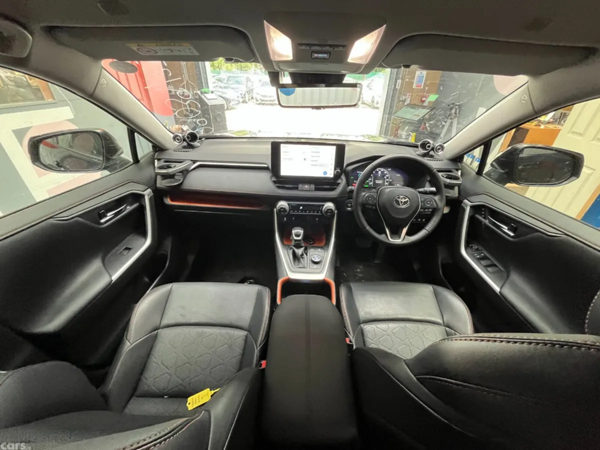 Toyota RAV4 SUV, Petrol Hybrid, 2023, Black
