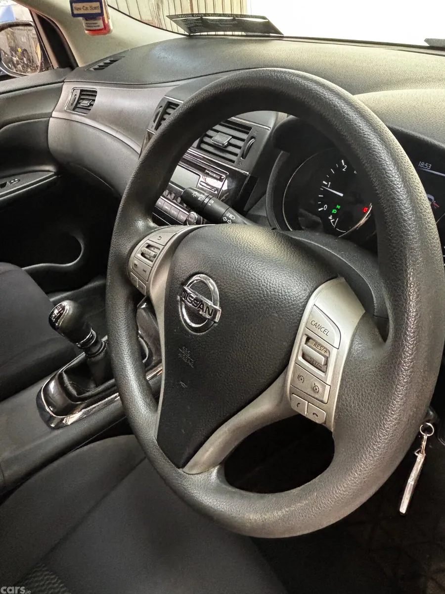 Nissan Pulsar Hatchback, Diesel, 2016, Silver