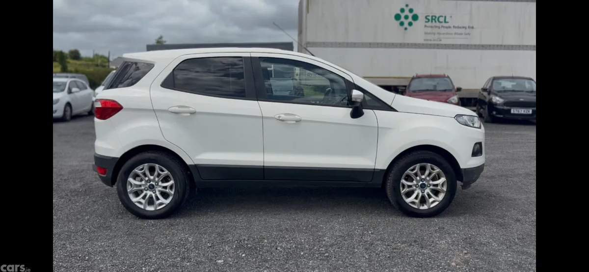 Ford EcoSport SUV, Petrol, 2016, White