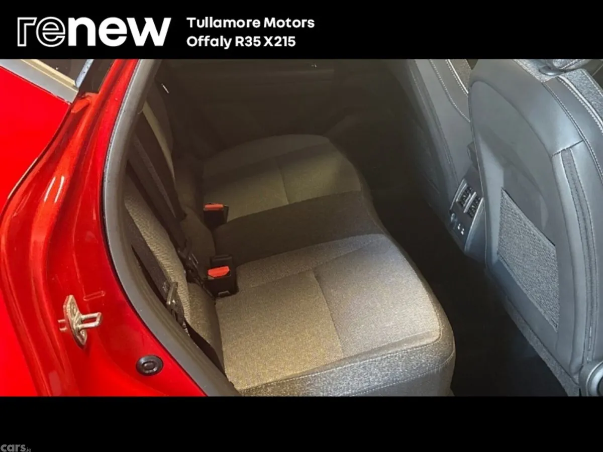 Renault Captur Hatchback, Petrol, 2025, Red