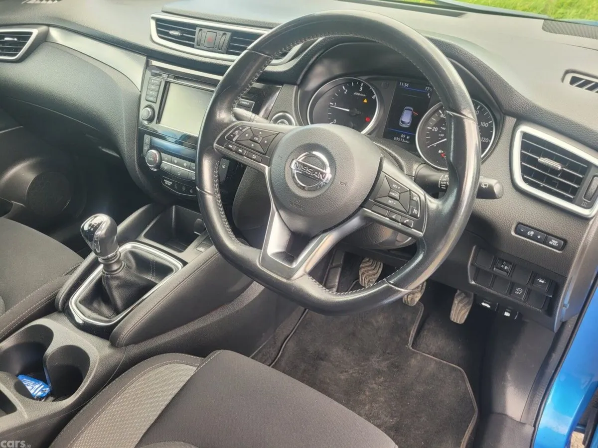 Nissan Qashqai Hatchback, Diesel, 2019, Blue