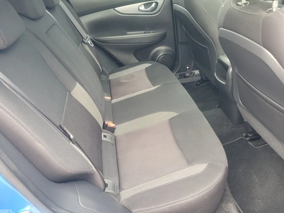 Nissan Qashqai Hatchback, Diesel, 2019, Blue
