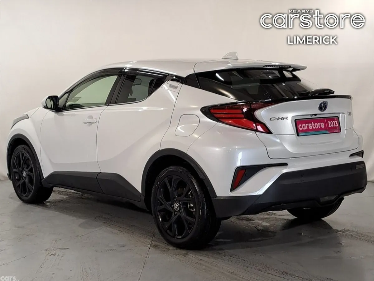 Toyota C-HR SUV, Petrol Hybrid, 2023, White