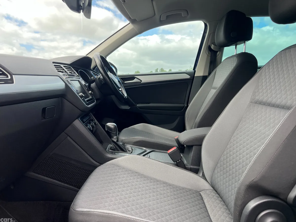 Volkswagen Tiguan SUV, Diesel, 2016, Blue
