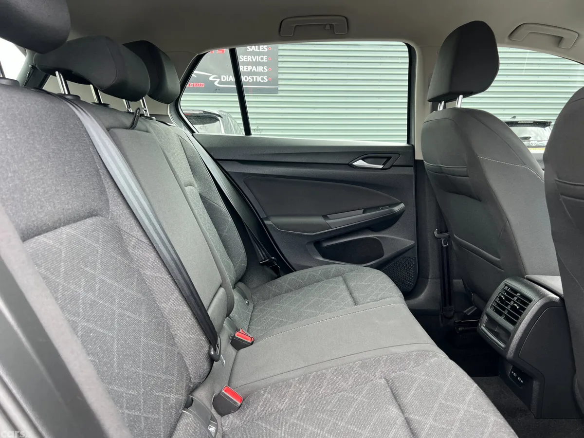 Volkswagen Golf Hatchback, Diesel, 2022, Grey