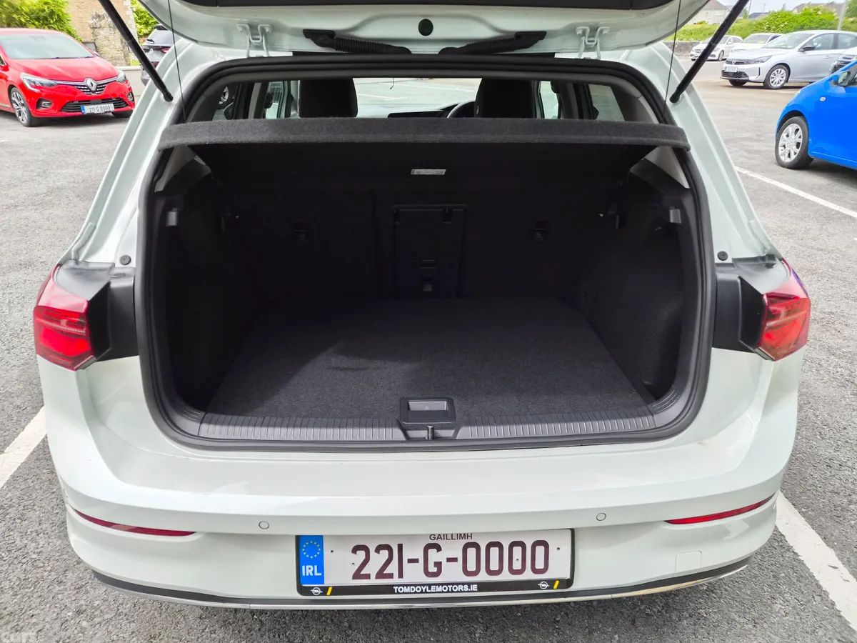 Volkswagen Golf Hatchback, Petrol Hybrid, 2022, White