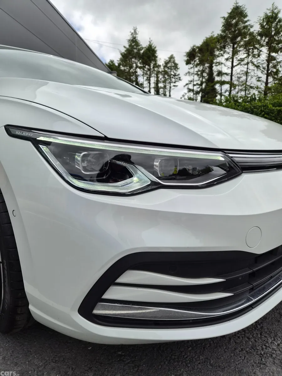 Volkswagen Golf Hatchback, Petrol Hybrid, 2022, White